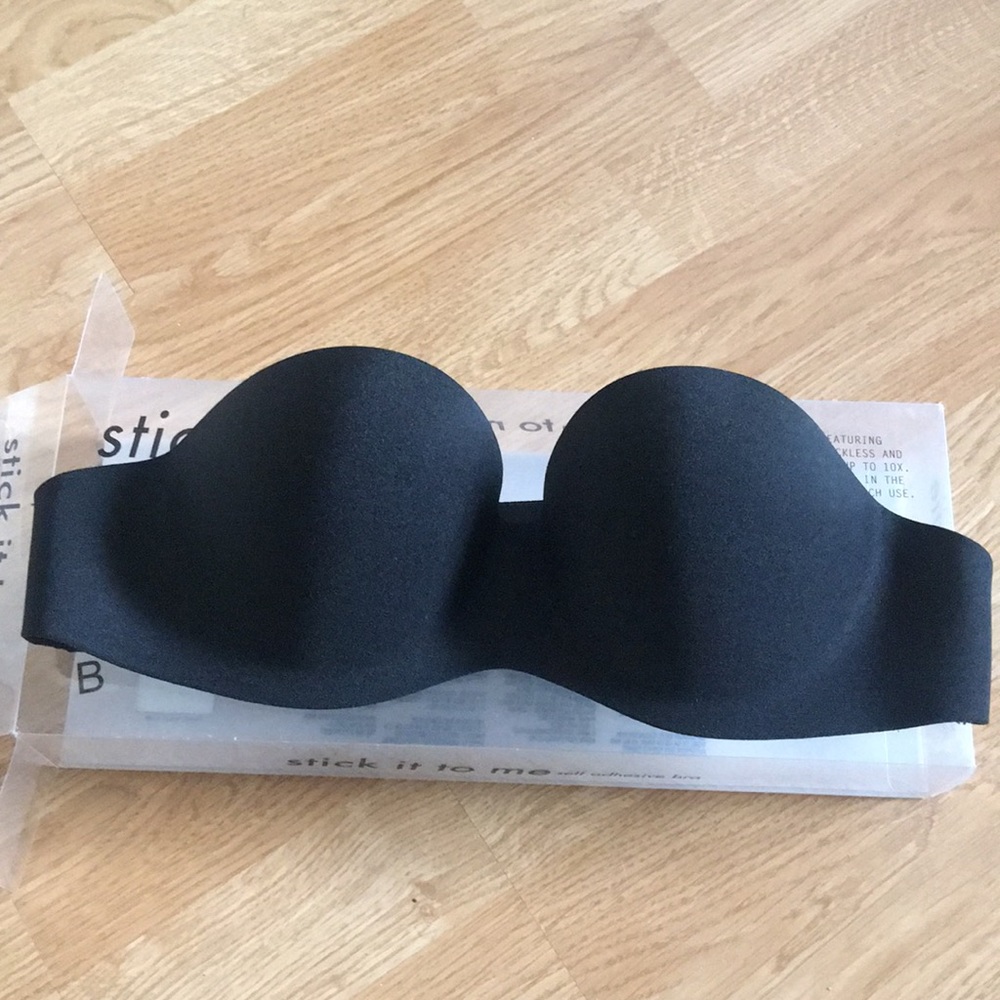Strapless Adhesive Bra